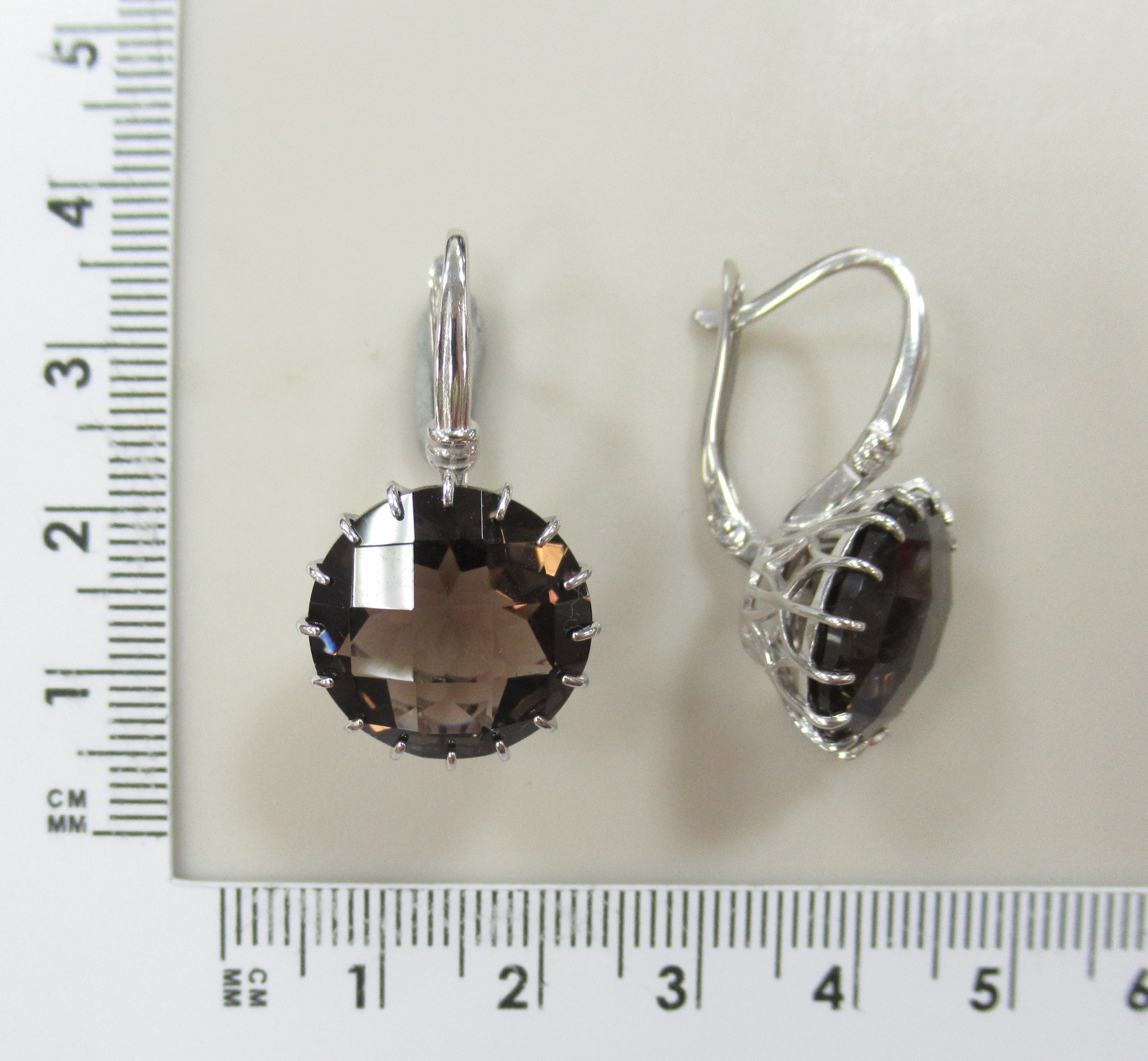 Серебряные серьги с раухтопазами